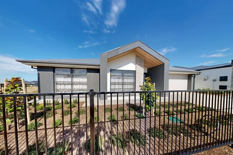 Linwood 323