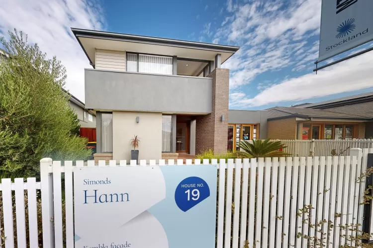 Armidale 34