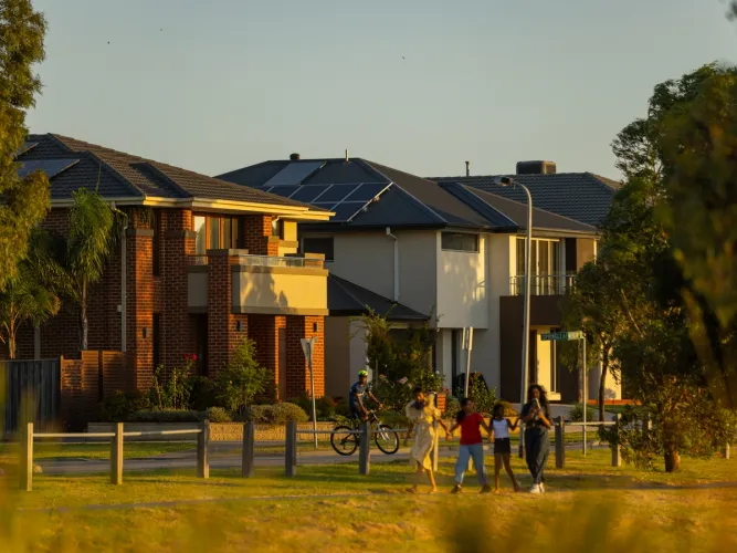 Berwick Waters Estate - Clyde North - Lot 1916