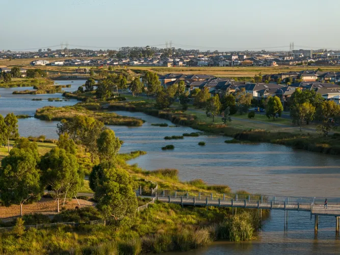 Berwick Waters Estate - Clyde North - Lot 1923