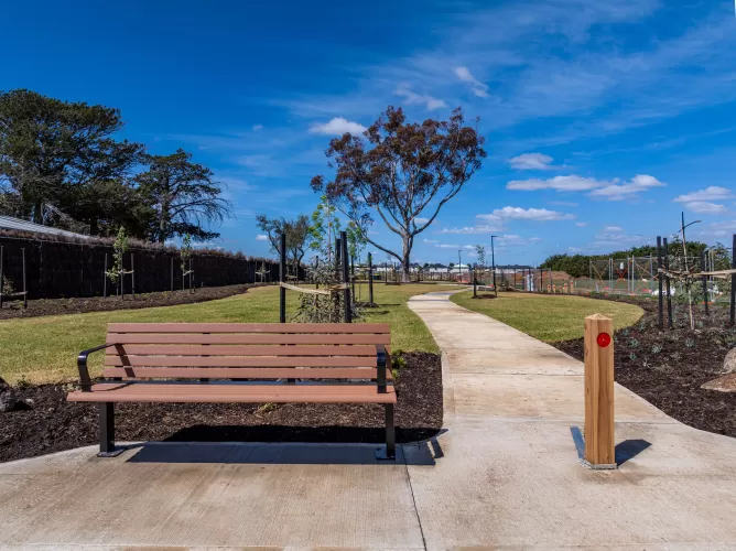Davis Vineyard Estate - Diggers Rest - Lot 348