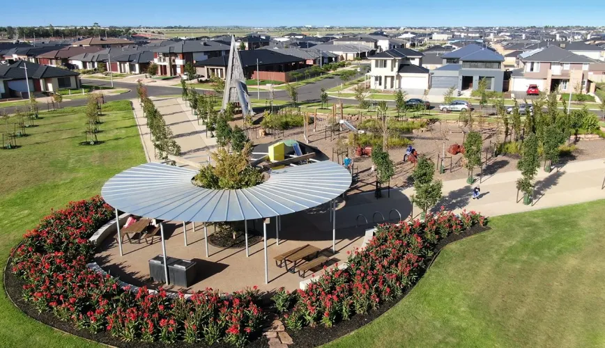 Riverdale Village Estate - Hummingbird Boulevard, Tarneit VIC 3029 - Tarneit