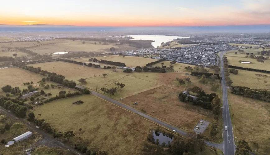 Dunhelen Estate - 1240 Mickleham Road, Greenvale VIC 3059 - Greenvale