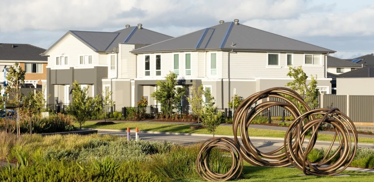 Orana Estate - Clyde North Streetscape