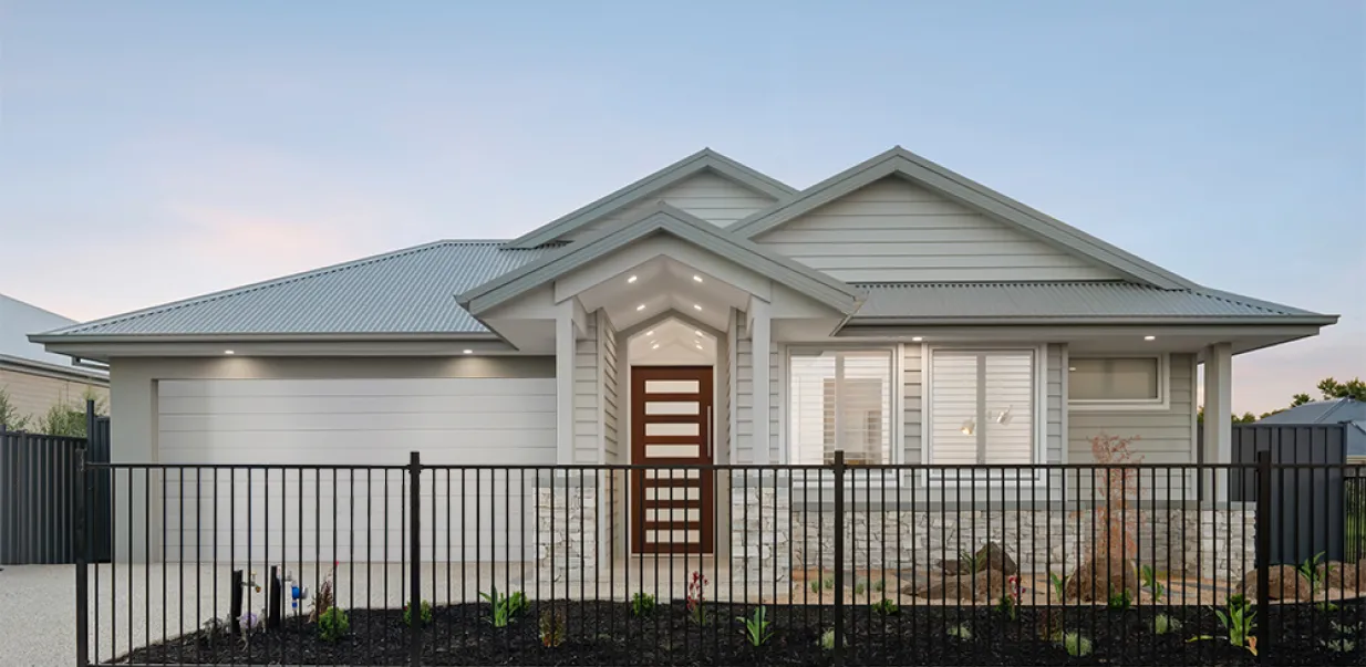 Seacoast by Hotondo Homes Façade