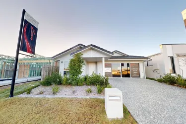 Southampton |  @ Affinity Estate - Morayfield