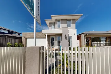 Tathra 30  |  @ Alamora Estate - Tarneit