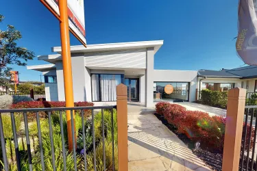 Barcelona 32 | Coast @ Armstrong Estate - Mount Duneed