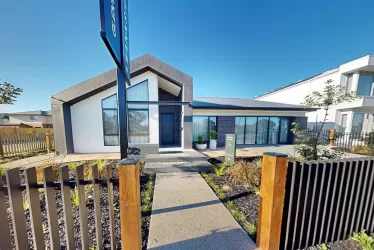 Versatile Context | 0.06 @ Bankside Estate - Rowville