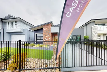 Riley 20 |  @ HomeWorld Leppington - Leppington