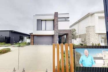 Lancaster 29 | Akron @ HomeWorld Leppington - Leppington