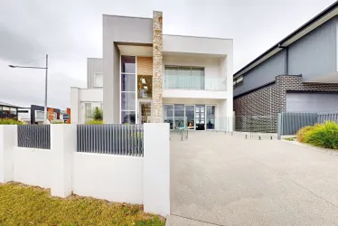 Lachlan MK I |  @ Leppington Living Display Village - Leppington