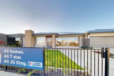 Clarendon 27 | Zen @ Lucas Ballarat  - Lucas