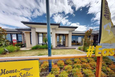 Lloyd 29 |  @ Newhaven Estate - Tarneit