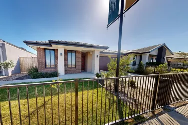 Hudson 24 |  @ Peppercorn Hill Estate - Donnybrook