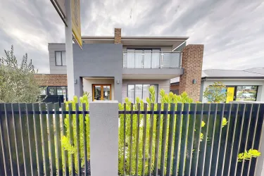 Atherton 49 |  @ Redstone Estate - Sunbury