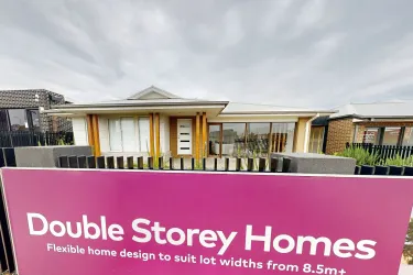 Momentum 28 |  @ Redstone Estate - Sunbury