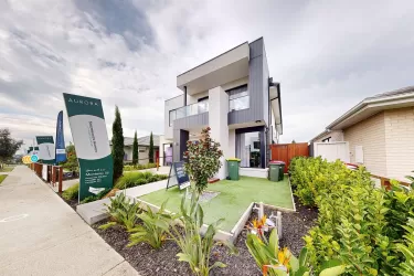 Monterey 41 |  @ Stockland Aurora - Wollert