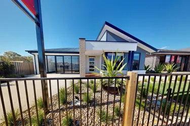 Hardy 26 |  @ Viewpoint Bendigo Estate - Huntly