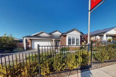 Hawthorn |  @ Waterford Rise Estate - Warragul