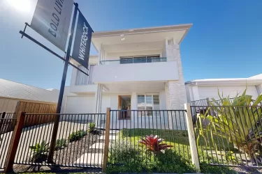 Lennox 311 |  @ Whiterock Estate - White Rock