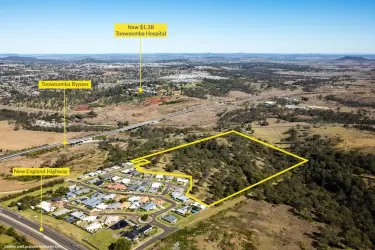 14 Weale Street - Mount Kynoch Aerial