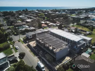 17 Mereweather Avenue, Frankston Aerial