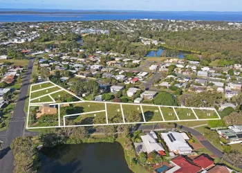 195 Truro Street - Urangan Aerial