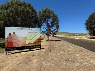 Alva Downs Rise Estate - Killingworth Streetscape