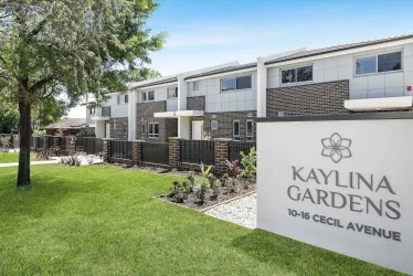 Kaylina Gardens Estate - Castle Hill Front