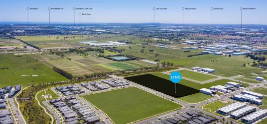 Linc Townhomes Estate - Cranbourne West Aerial