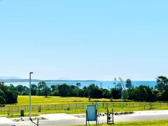 Seaview Estate at the Anchorage - Diamond Beach Lifestyle