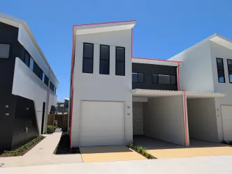 Serenity 4212 Estate - Helensvale Façade