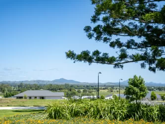 Spring Creek Estate Scenic Rim - Beaudesert Streetscape
