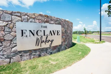The Enclave Estate - Maleny Streetscape