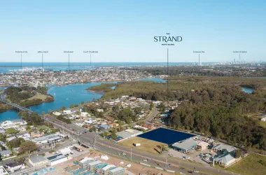 The Strand Estate - Hope Island Aerial