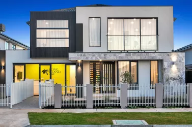 Boston by Long Island Homes Façade