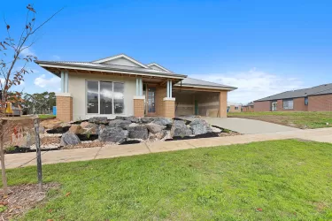 Drouin Fields Estate - Drouin - Lot 136