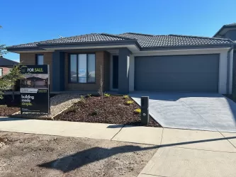 Mandalay Estate - Beveridge - Lot 24 Façade