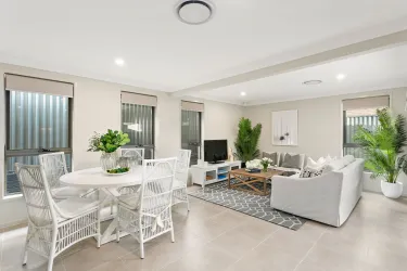 Ravenswood Estate1 - Tullimbar - Lot 1016