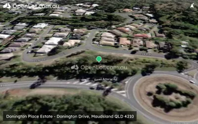 Satellite image for  Donington Place Estate - Donington Drive, Maudsland QLD 4210