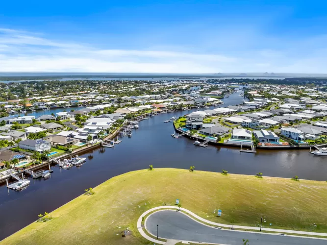 Pacific Harbour Bribie Island Estate - Banksia Beach