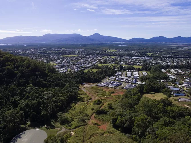 Rainforest Edge Estate - Mount Sheridan