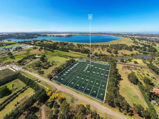 The Lakeside Estate - Greenvale