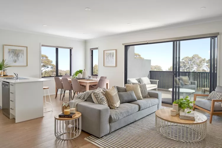 Stockland Mt. Atkinson - Truganina - Lot Etto 21 Corner