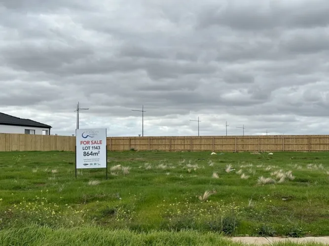 Toolern Waters Estate - Weir Views - Lot 1143