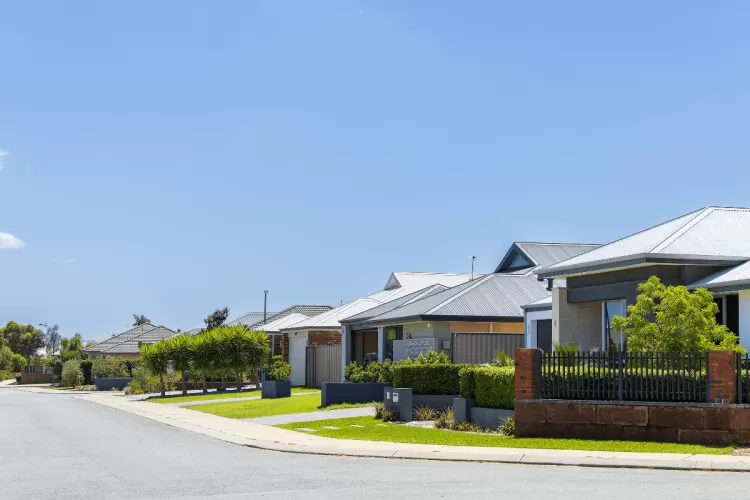 Whitby Town - Whitby - Lot 1038